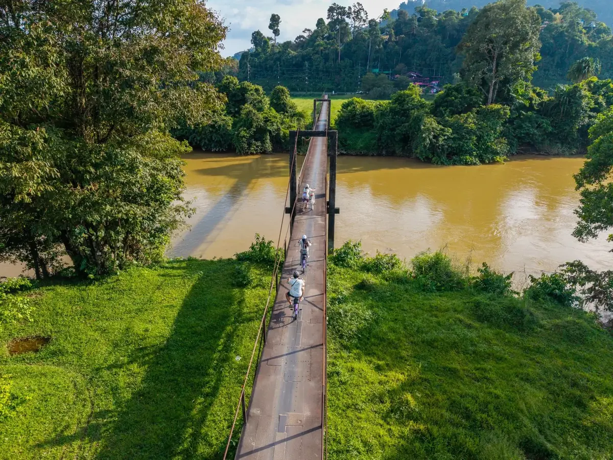 สะพานเหล็กบุญสูง (สะพานโคกขนุน)